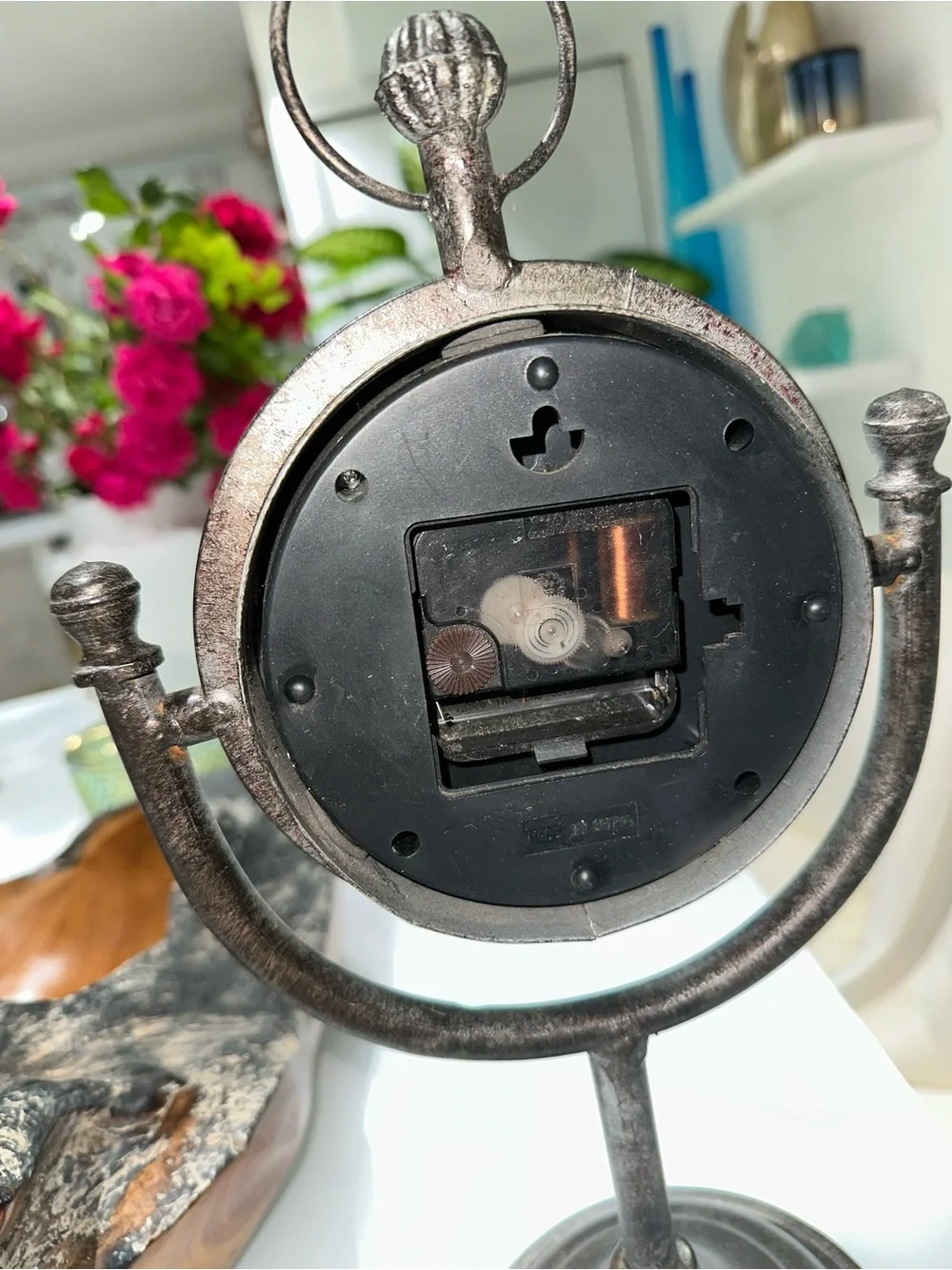 Antique-Style Brown Metal Table Clock - Home Wall Decor